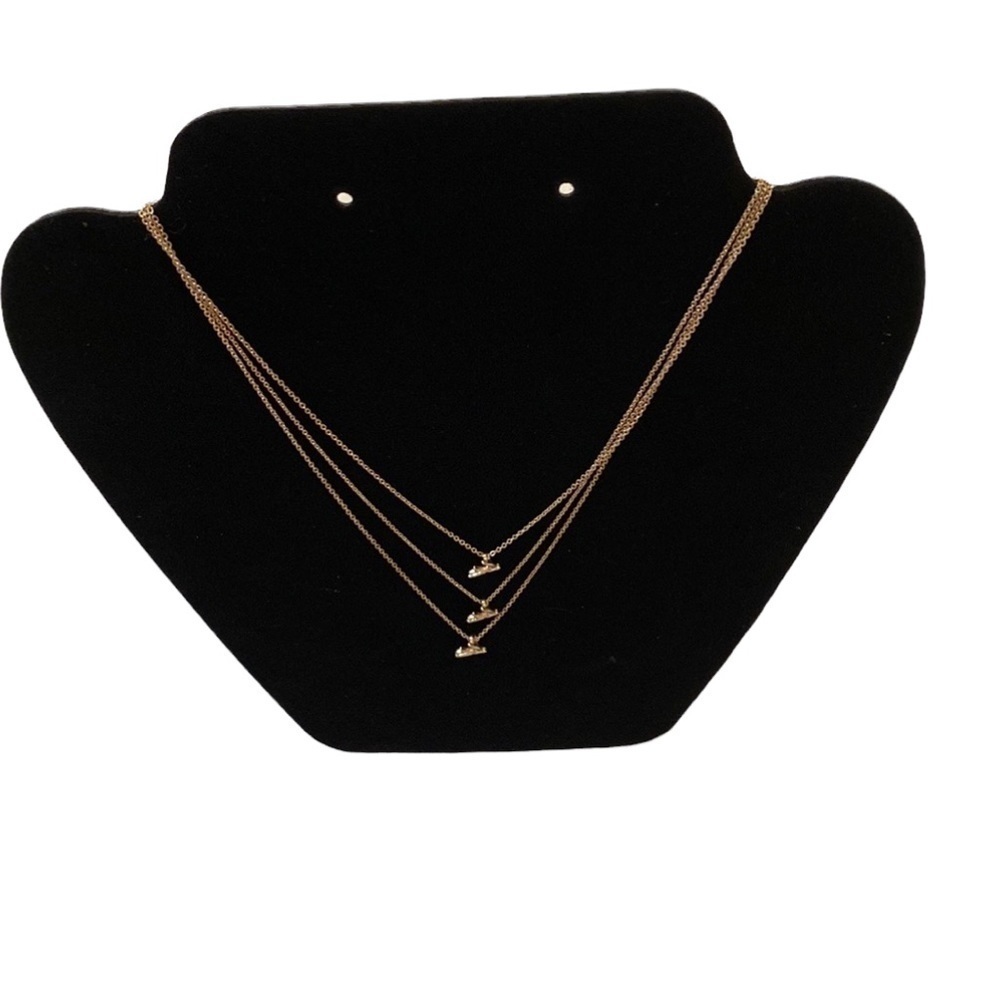 Beautiful necklace.